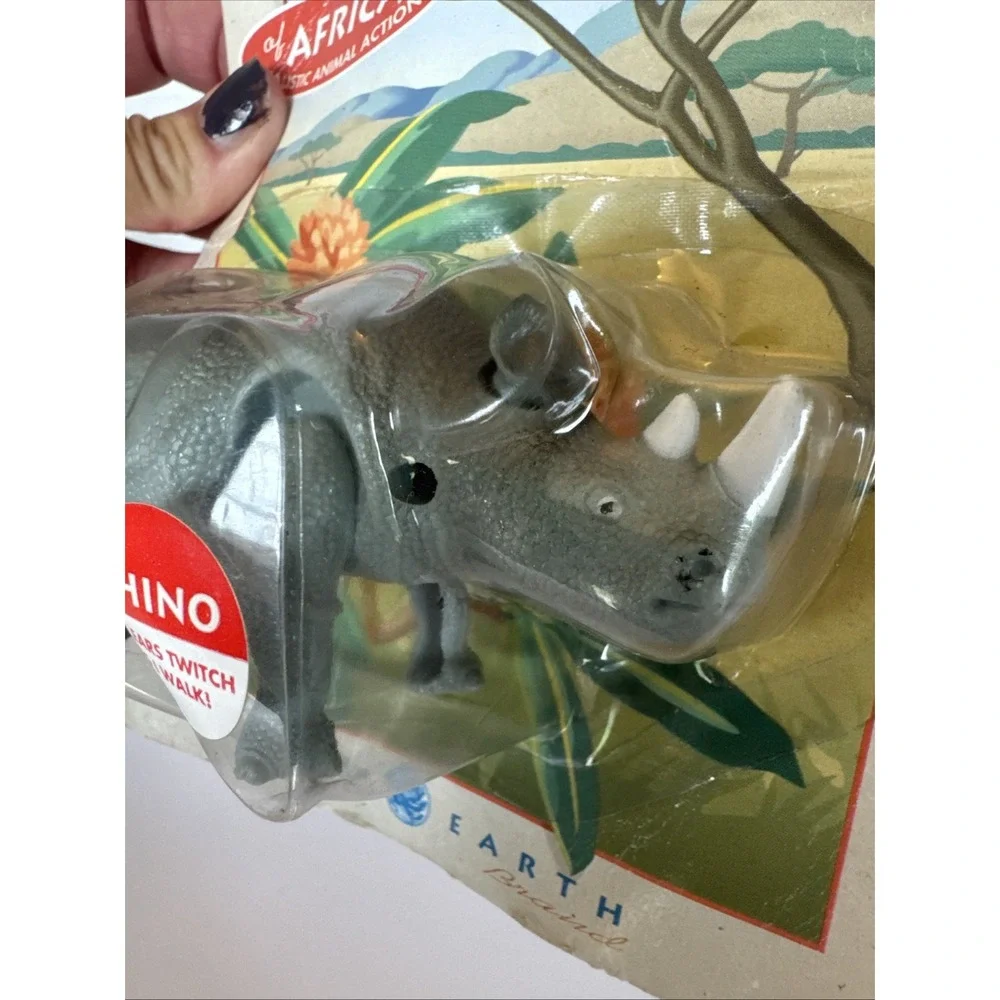 New Vintage Club Earth Wildlife Wind Up Of Africa Rhino Toy Realistic action